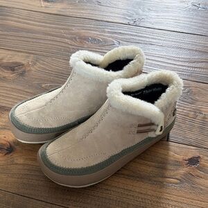 Cozy Cream Faux-Shearling Ankle Booties with Olive Trim